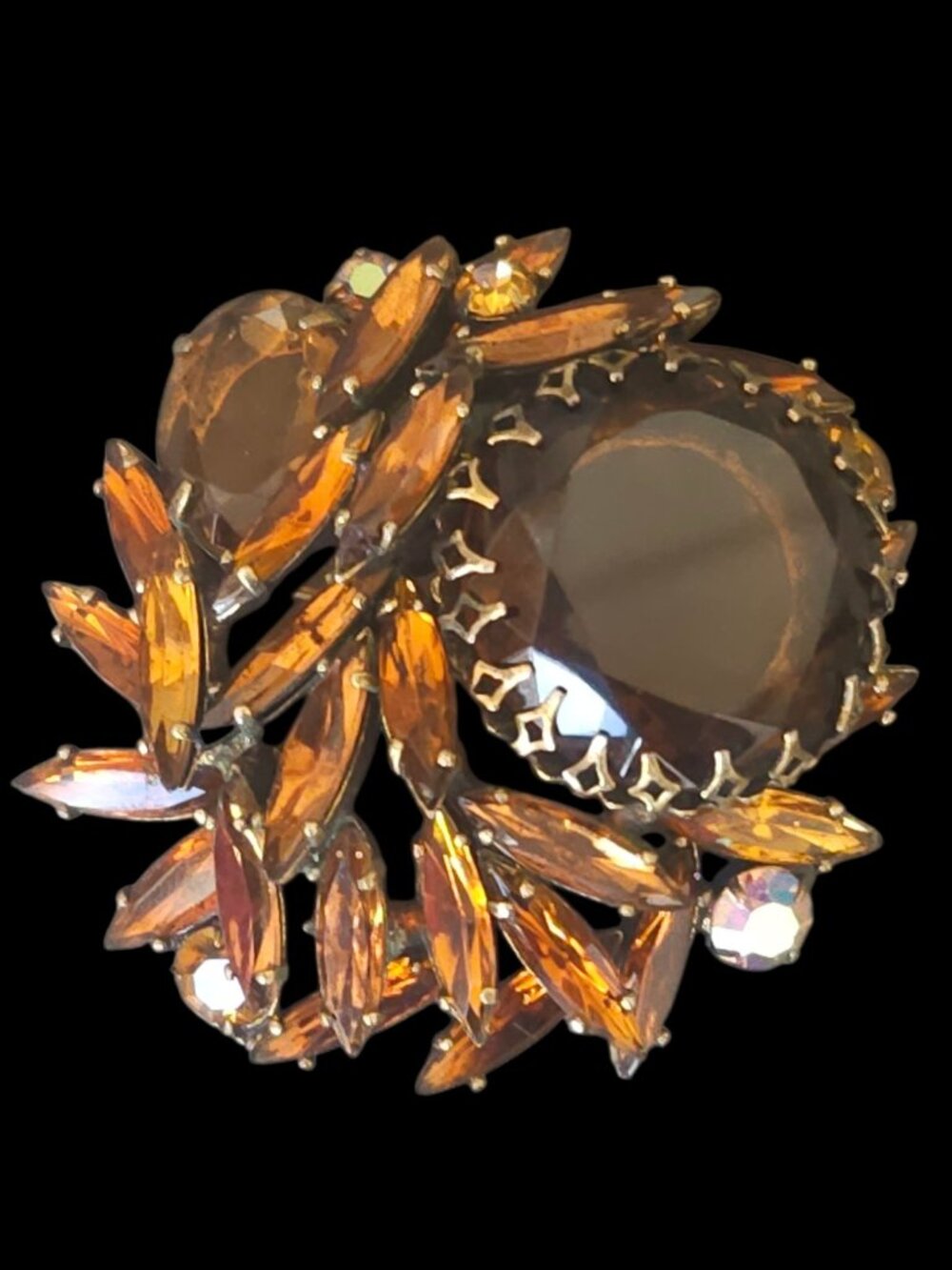 Vintage Regency Jewels Signed Rhinestone Brooch
